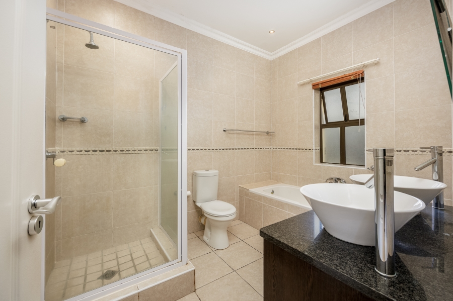 3 Bedroom Property for Sale in Val De Vie Estate Western Cape